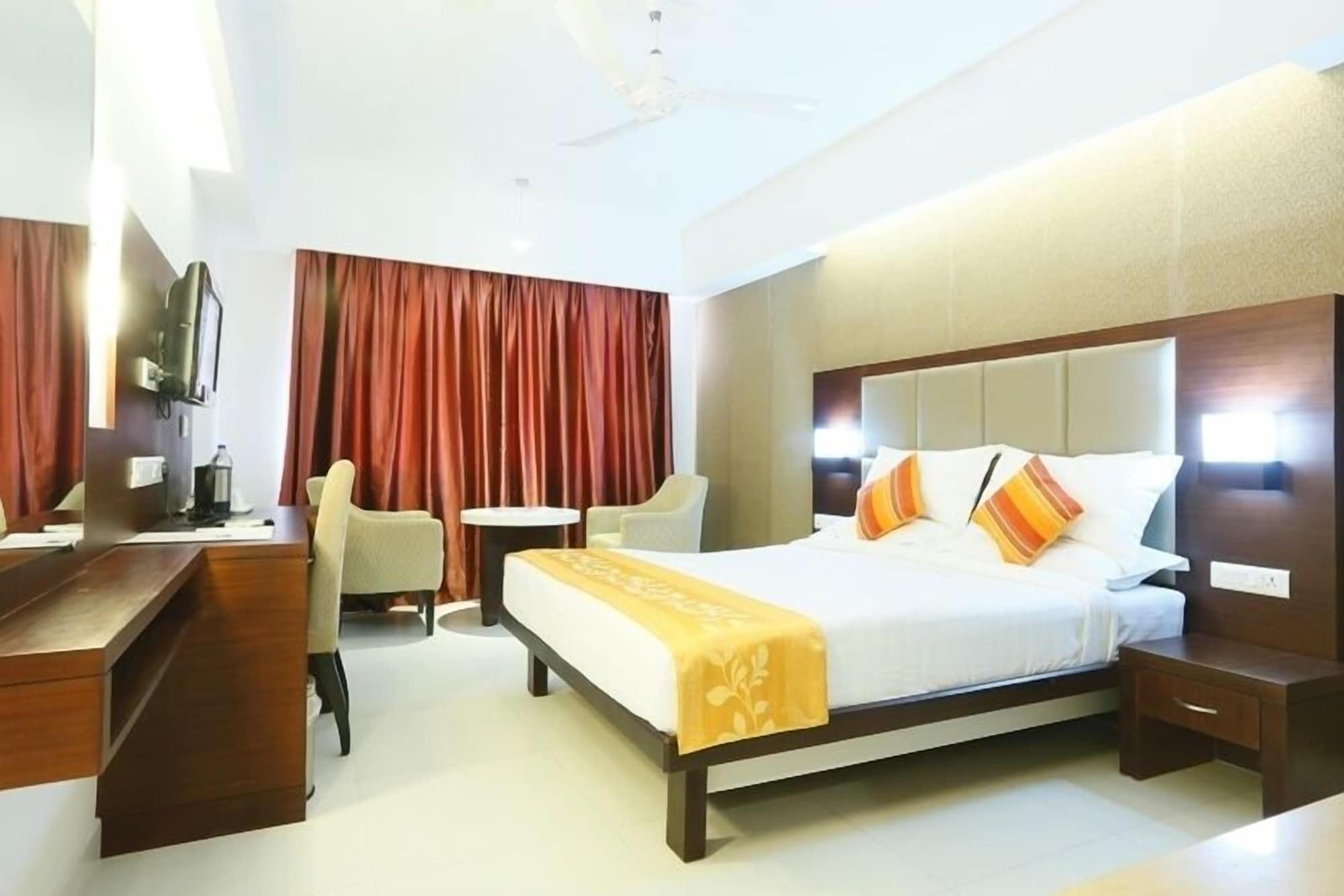 Hotel Moonlit Regency Thodupuzha Exterior foto