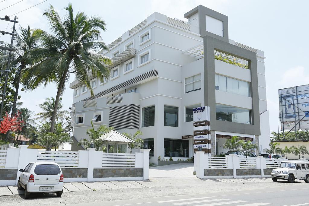 Hotel Moonlit Regency Thodupuzha Habitación foto